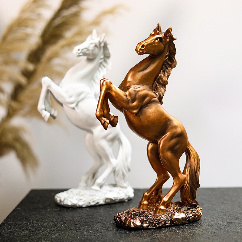 Resin Figuri Horses Figurine Animal Home Decor Europe Ornaments Living Room Office Crafts Desk Home Accessories Statue Decor