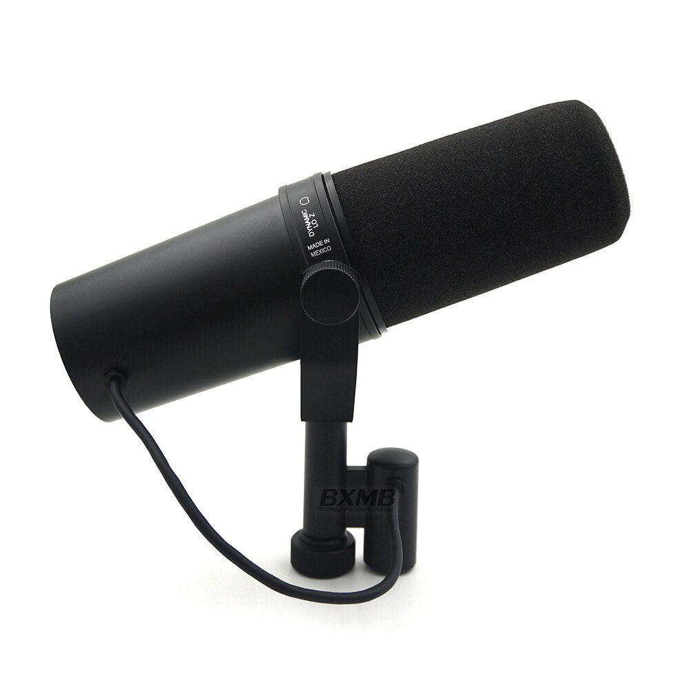 Professional SM7B Dynamic Microphone Selectable Frequency Response Cardioid Mic for Studio Recording Performance Live Vocals